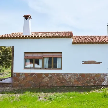 La Aldeilla Holiday home *